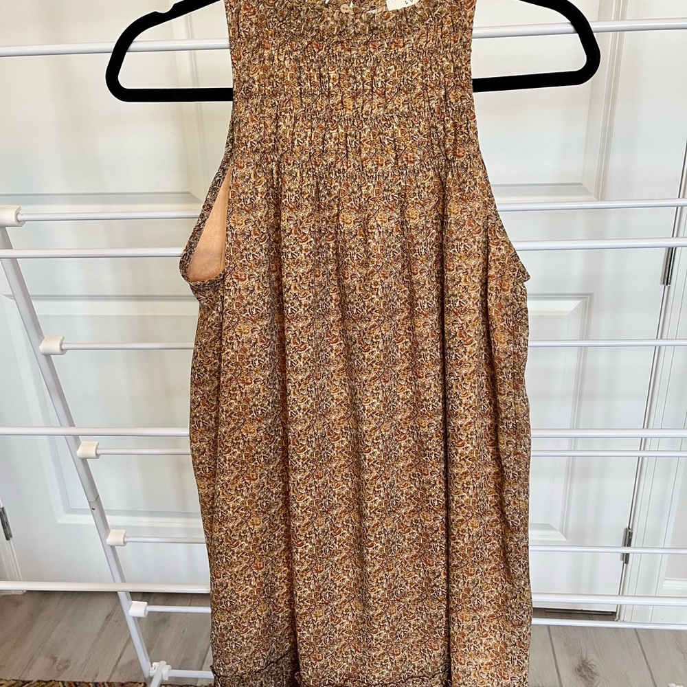 Lush Brown Floral Top